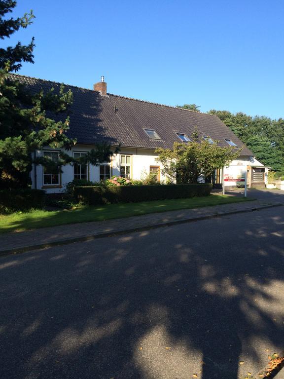 B&B De Laarhoeve Waalre Exteriör bild